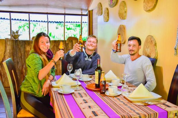 Albergue Salkantay Chawllay, Забронировать  Отели Cusco с парковкой, Парковка