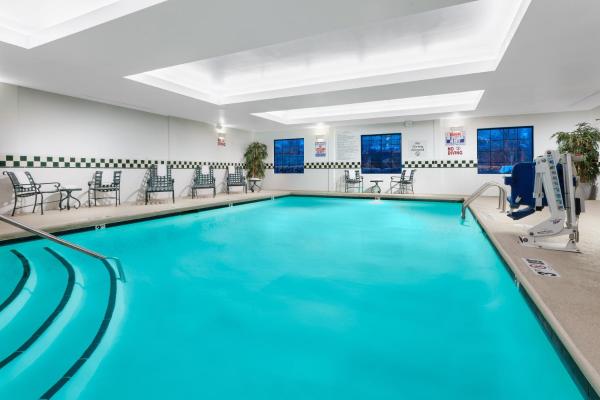 Holiday Inn & Suites Raleigh Cary by IHG