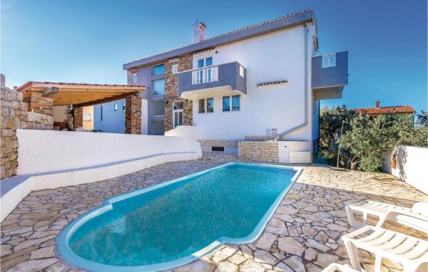 Amazing Home in Barbat With Wifi and 7 Bedrooms