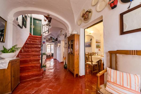 Hostal S'Engolidor