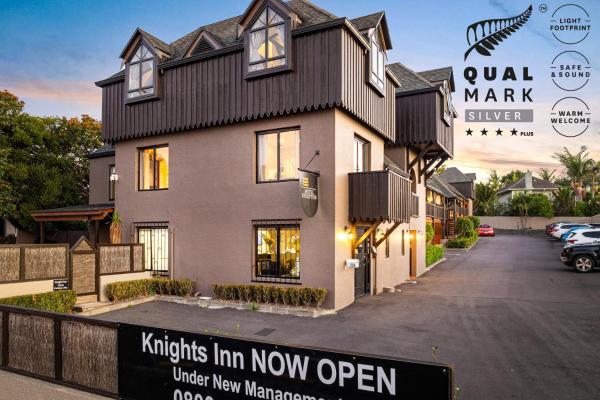 Knights Inn