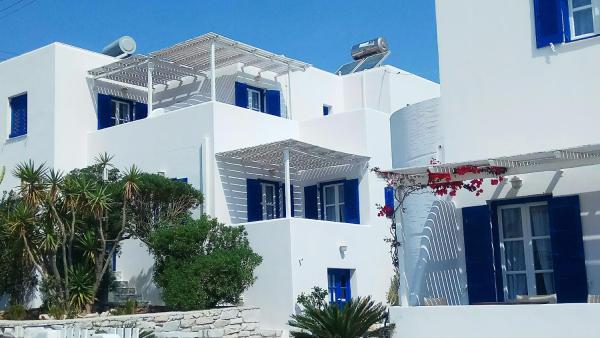 Nicos Studios & Apartments
