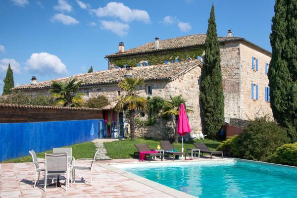 Chambres d'Hôtes et Gîtes Le Mas Bleu & Spa Resort