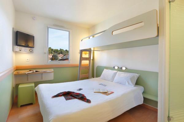 First Inn Hotel