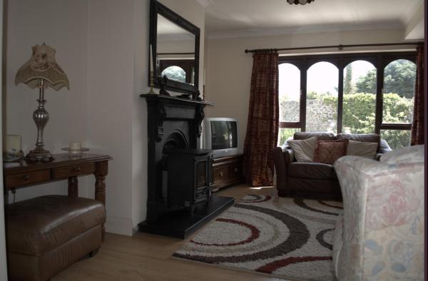 Old Orchard Lodge B&B