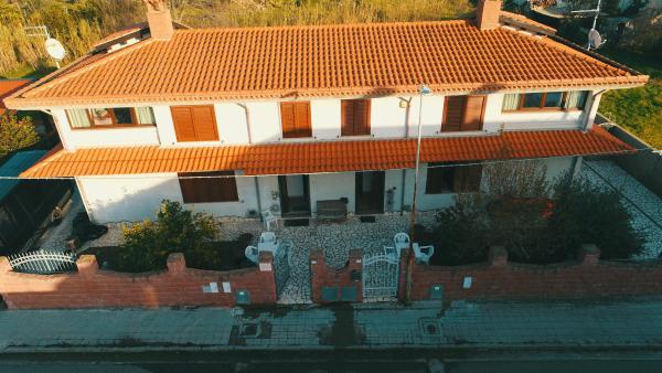 AnaeleHouseapartments LTB