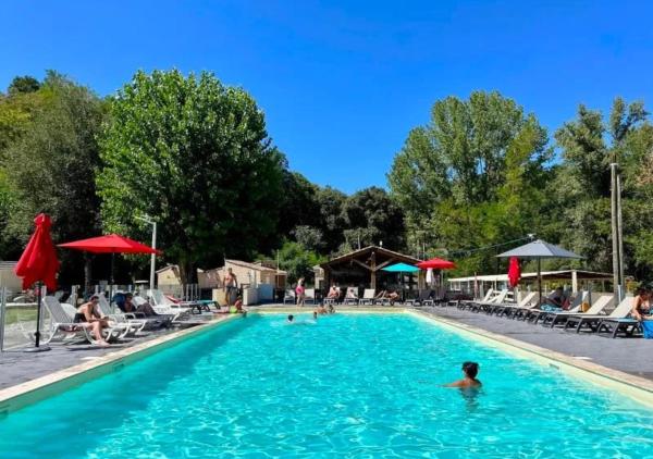 Camping La Berge Fleurie - Aquatique Vacances