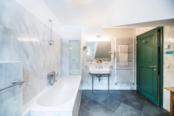 Hotel Dolomitenhof & Chalet Alte Post
