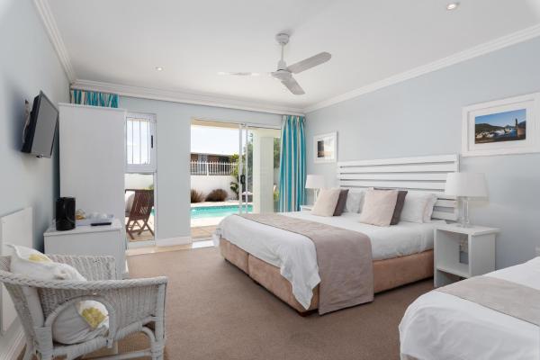 L X I Camps Bay
