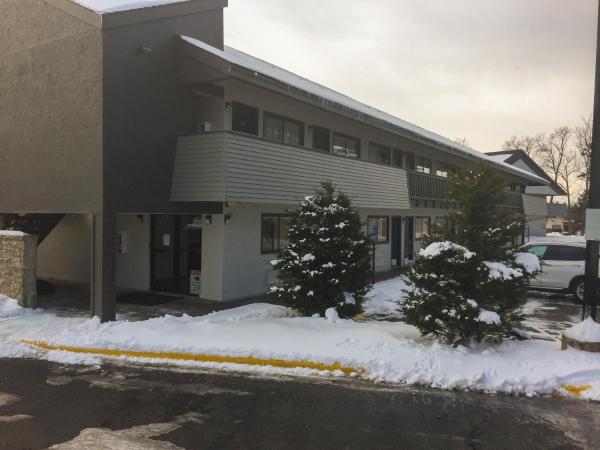 Motel 6-Burnsville, MN