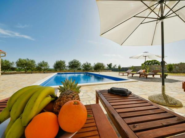Holiday Home Villa Dalmacija by Interhome, Забронировать Дом для отпуска Суховарь Задарская жупания