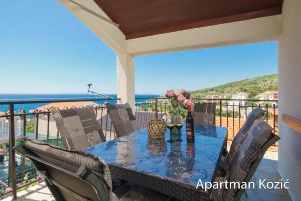 Apartmani Kozić, Забронировать Апартаменты/квартира Долац Шибенско-Книнская жупания, рядом с Пляж Общественный Ртич