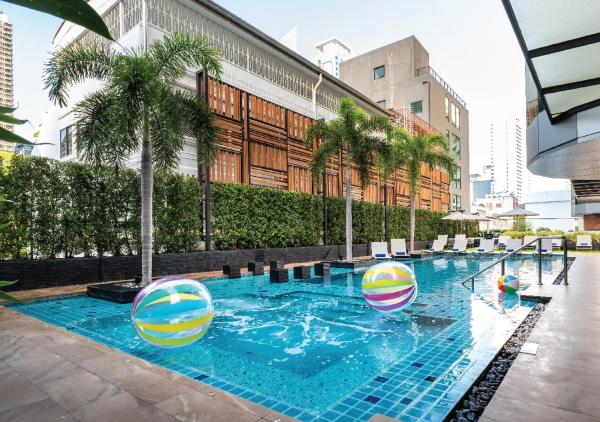 Solitaire Bangkok Sukhumvit 11
