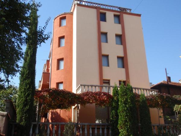 Family Hotel Saint Iliya Бургас