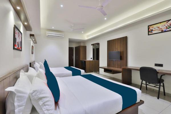 Отель Sparsh Inn - Chandkheda