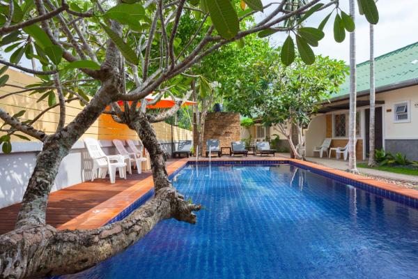 Bangtao Kanita House Пляж Банг Тао