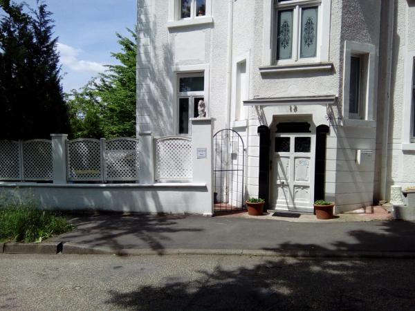 Apartment mit 1 Schlafzimmer Баден-Баден