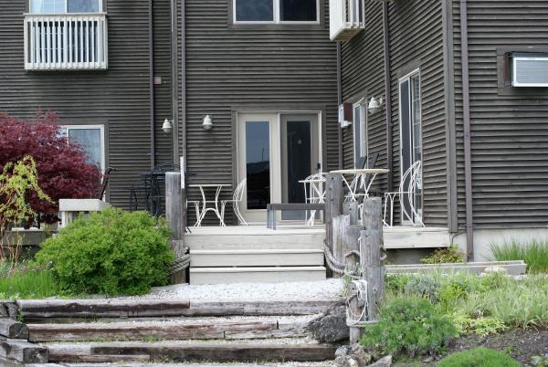 Inn on the Harbour and Telegraph House, Забронировать Гостевой дом Порт-Стэнли Southwest Ontario