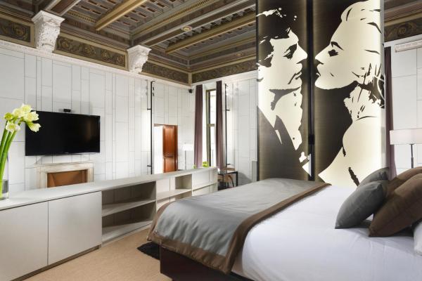 Piazza del Gesù Luxury Suites
