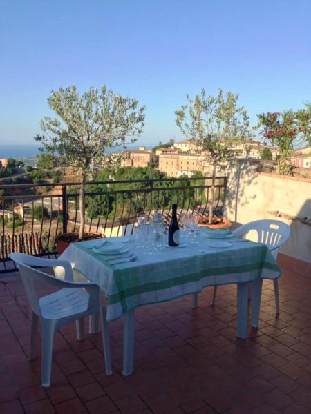 House With 2 Bedrooms in Rossano, With Wonderful sea View and Furnished Terrace Near the Beach
