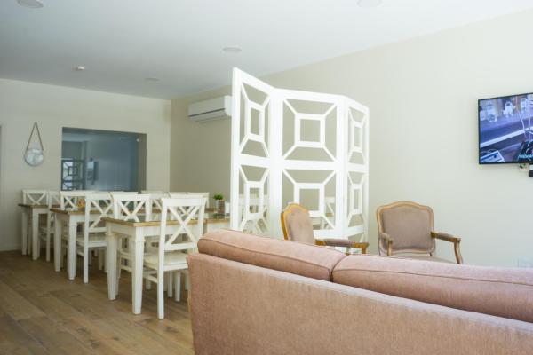 Ester Guest House