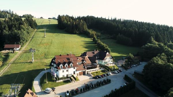 Hotel Kompleks Beskid z basenem i stokiem narciarskim - blisko Babiej Góry