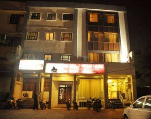 Paramount Hotel