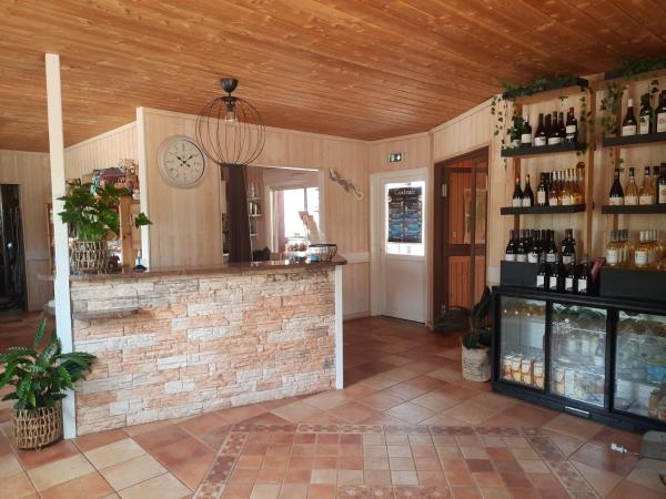 Relais du Salagou - Chalets climatisés proche Lac du Salagou