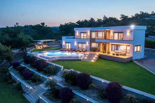 Villa Indira, Забронировать Вилла Отели Калитиес с бассейном, Бассейн