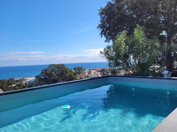Superbe Villa, incroyable vue mer, avec piscine privative à Solenzara, Забронировать Вилла Тонья Корсика