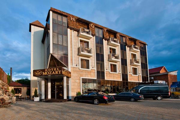 Отель Моцарт