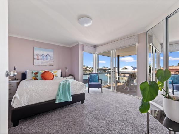 Mandurah Canal Beach House- 5 Mins Beach, Golf Course, City Centre, Parks