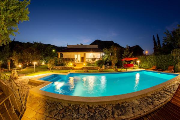 Villa Gana-Green Oasis with Heated Pool, Забронировать Вилла Buna Федерация Боснии и Герцеговины