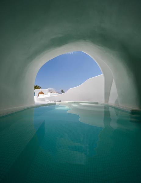 Lotus Cave Villa