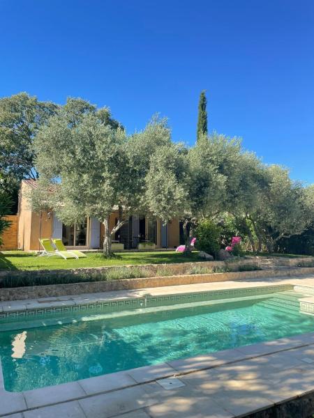 Gîtes en B&B Le Clos de la Cerise, Забронировать Апартаменты/квартира Шатонёф-дю-Пап Воклюз
