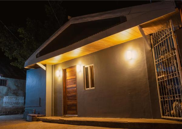 B&B Backpackers, Забронировать Хостел Coron Town Proper 