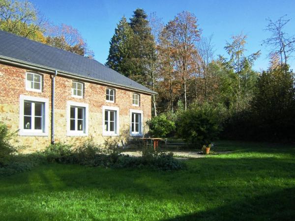 Castle Wing Situated in the Heart of a Quiet