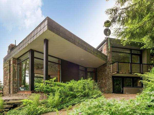 Spacious Cottage in Robertville With Swimming Pool