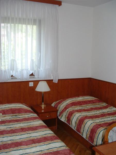 Apartments by the sea Lokva Rogoznica, Omis - 14853