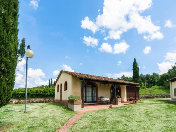 Aesthetic Farmhouse in Bucine with Barbecue
