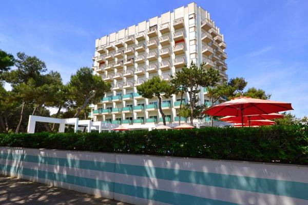 International Seaview Apartments
