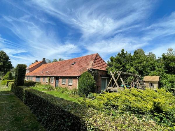 Family Farmhouse with go-karts