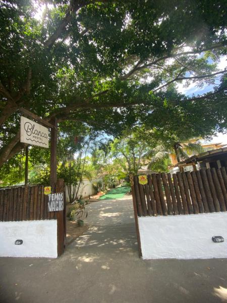 Blanca Hostel & Bar