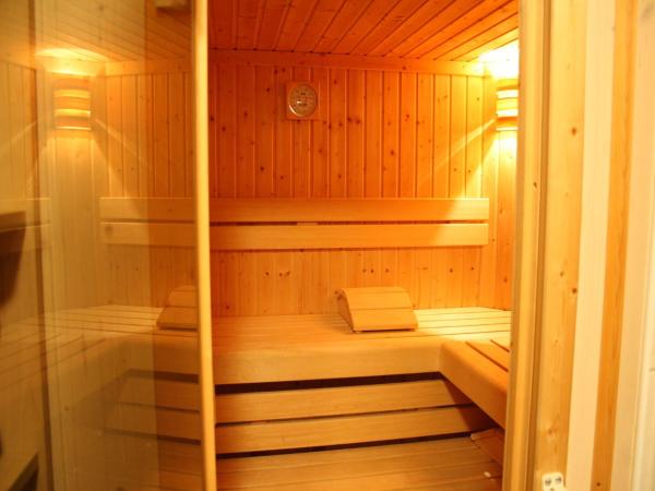Apartment in Flachau near Ski Lift