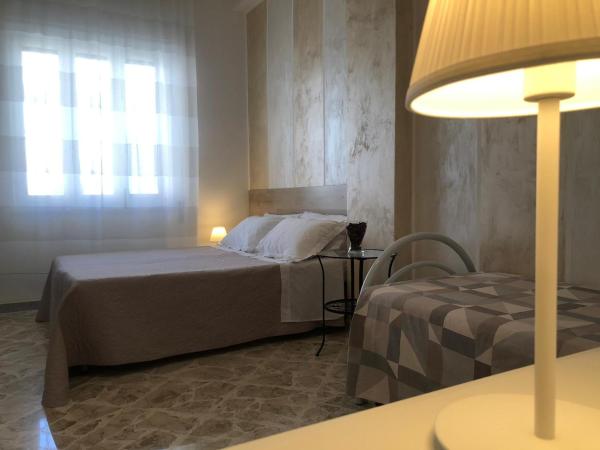 B&B Nonna Fifina, Забронировать Отель «постель и завтрак» Отели в центре Битонто, в центре, Парковка