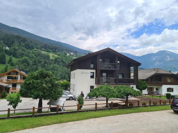 Chalet Gravina, Забронировать Шале Отели Валь-Гардена с парковкой, Парковка
