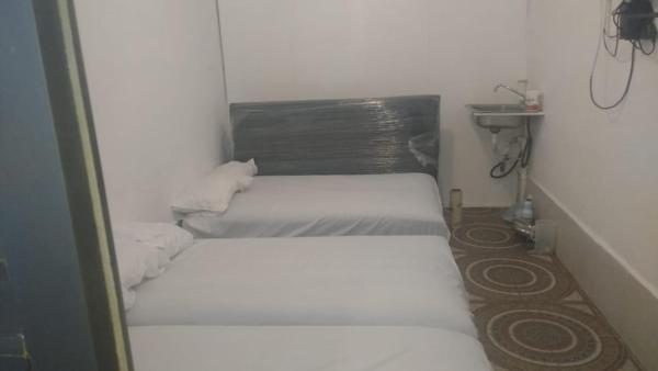Hostal Oficinas Posada Albergue a 5 minutos Foro Sol Palacio Deportes Aeropuerto