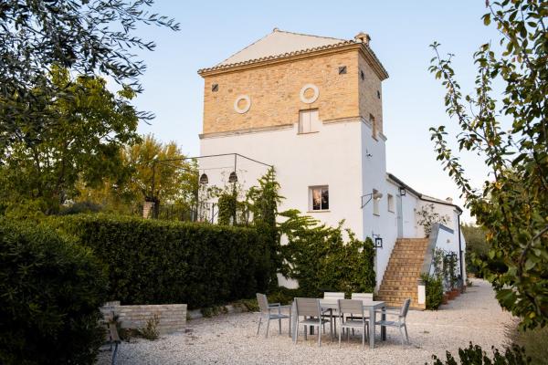 Casale delle Lavande, Забронировать Отель «постель и завтрак» Читта-Сант-Анджело Побережье Абруццо