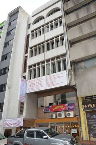 OYO 191 ML Inn Hotel