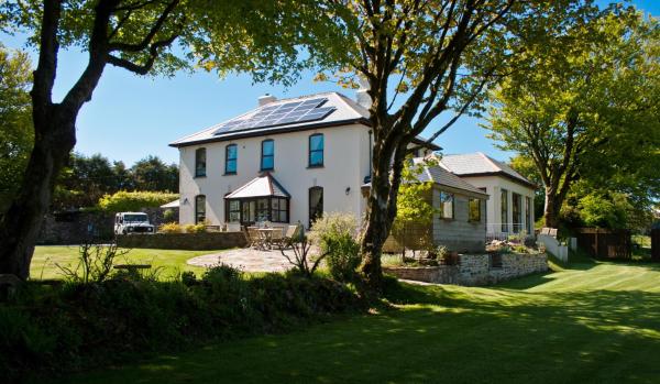 Pendragon Country House